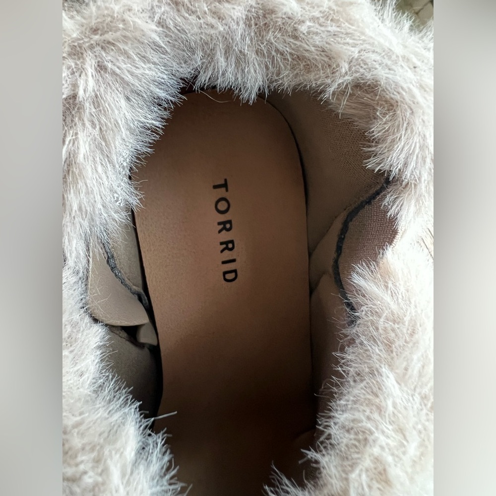 TORRID Fur Trim Sneaker Wedge (WW). Taupe color - Picture 10 of 10